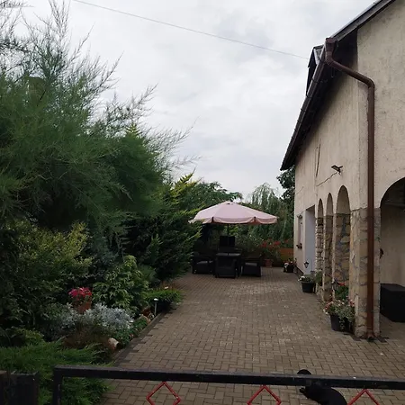 Appartement Edina *