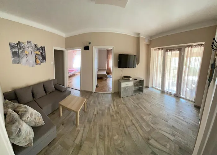 Edina Apartamento *